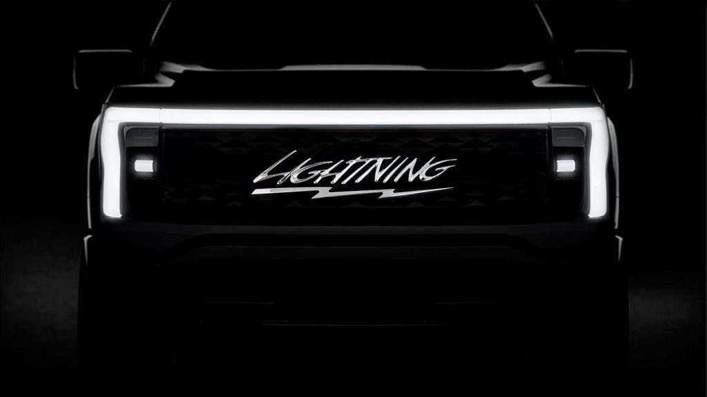 2023 Ford F-150 Lightning front