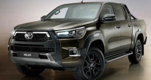 2023 Toyota Hilux front