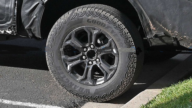 2023 Chevrolet Colorado ZR2 wheels