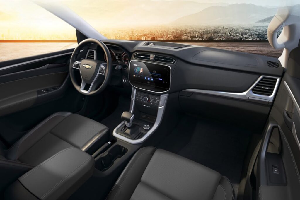 2023 Chevrolet S10 interior