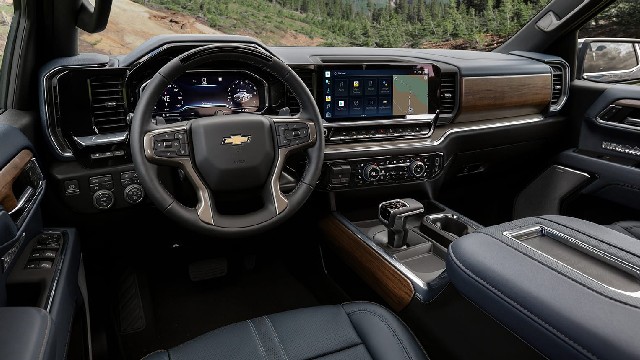 2024 Chevrolet Silverado 3500HD interior